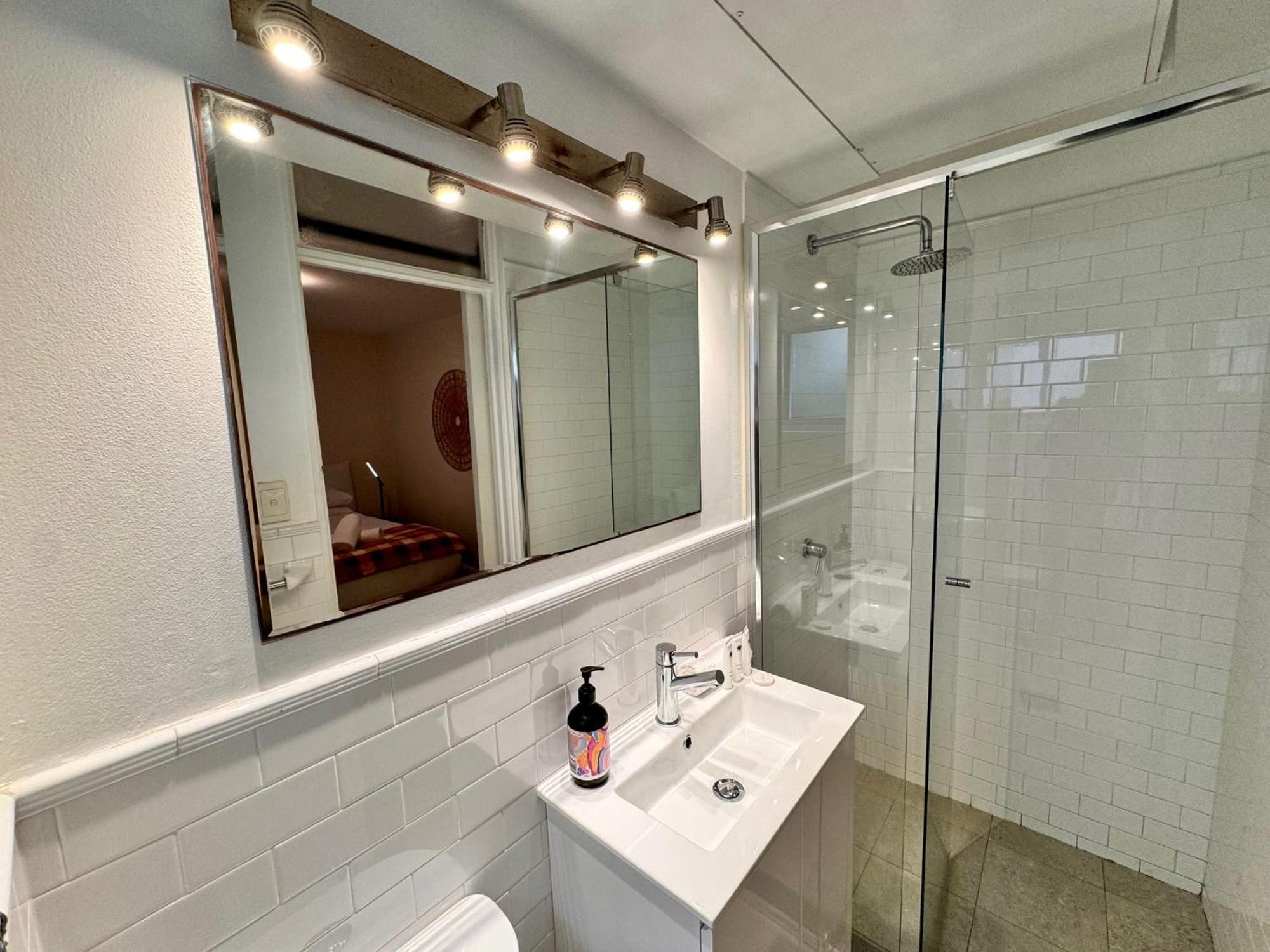 1 Bdrm Manly Beachside Apt With Parking Sydney Esterno foto